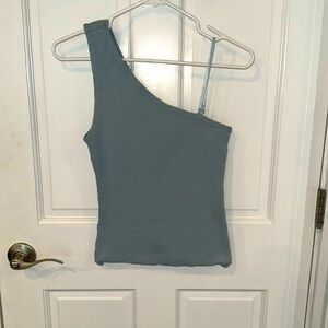 Wishlist Women’s One Shoulder Top size M